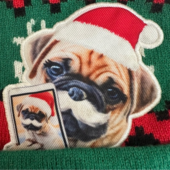 Merry Pugmas Green & Red Christmas Pug Dog & Pom Beanie - Picture 2 of 6